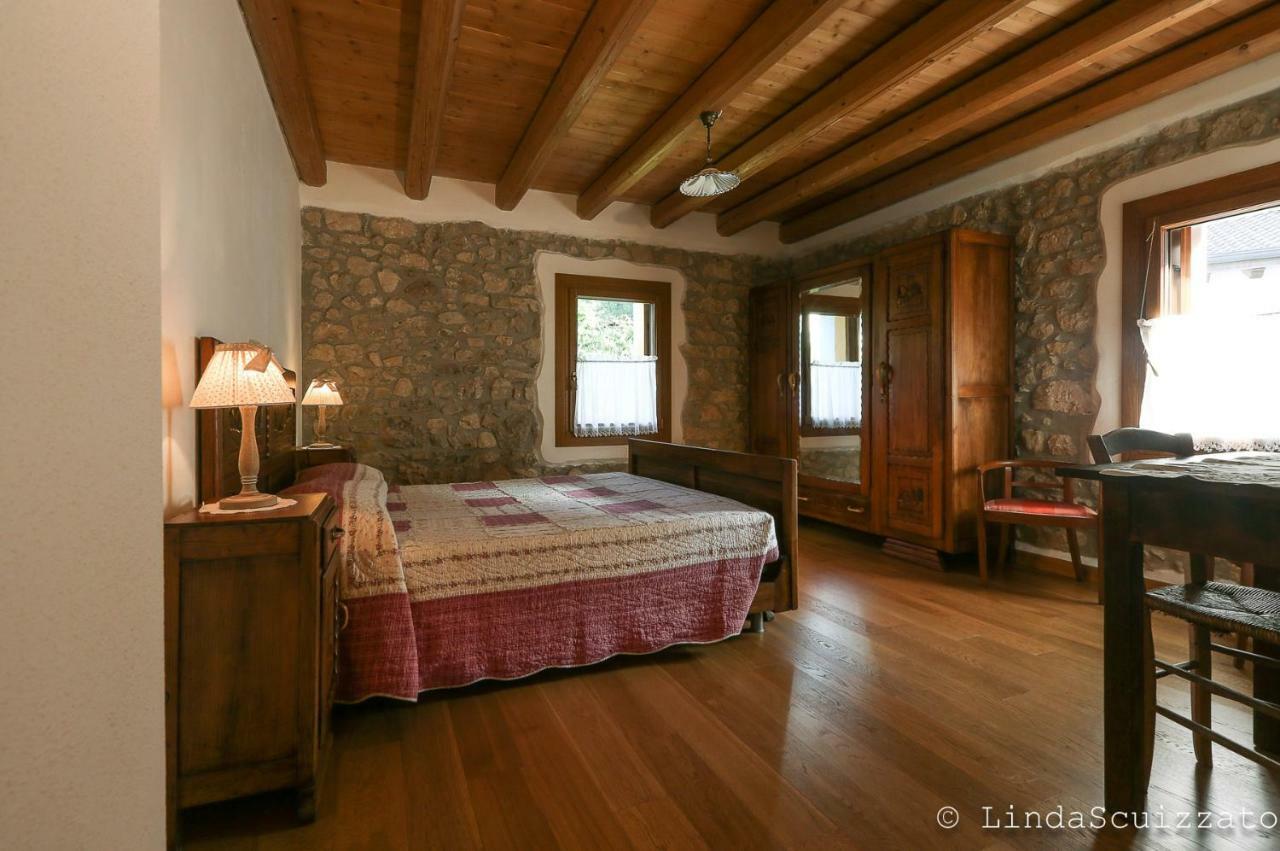 Il Capriolo Felice - Agriturismo Bed & Breakfast Lastebasse ภายนอก รูปภาพ